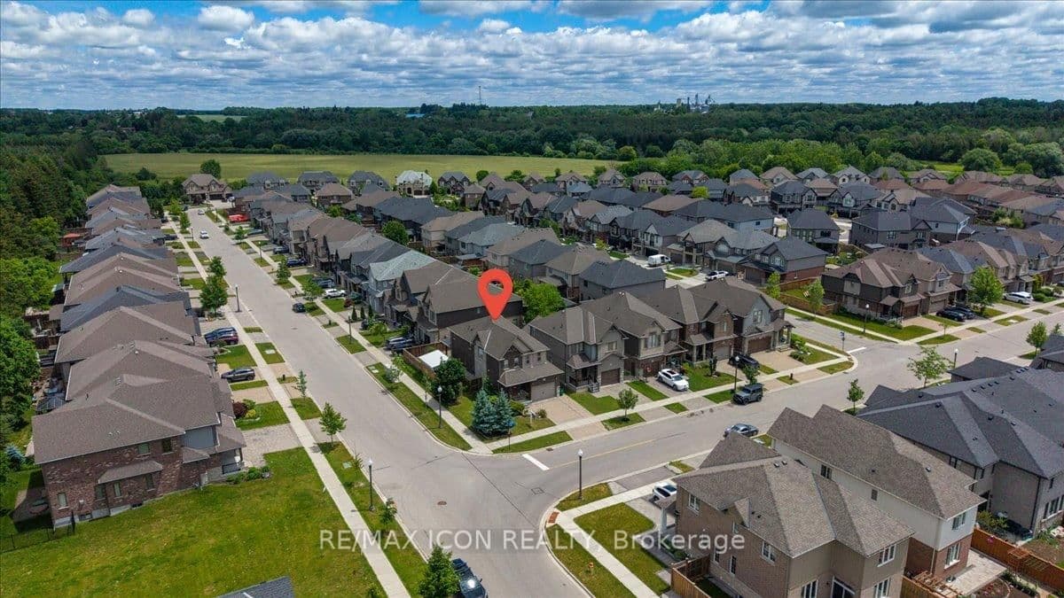 275 Falconridge Drive thumbnail 49