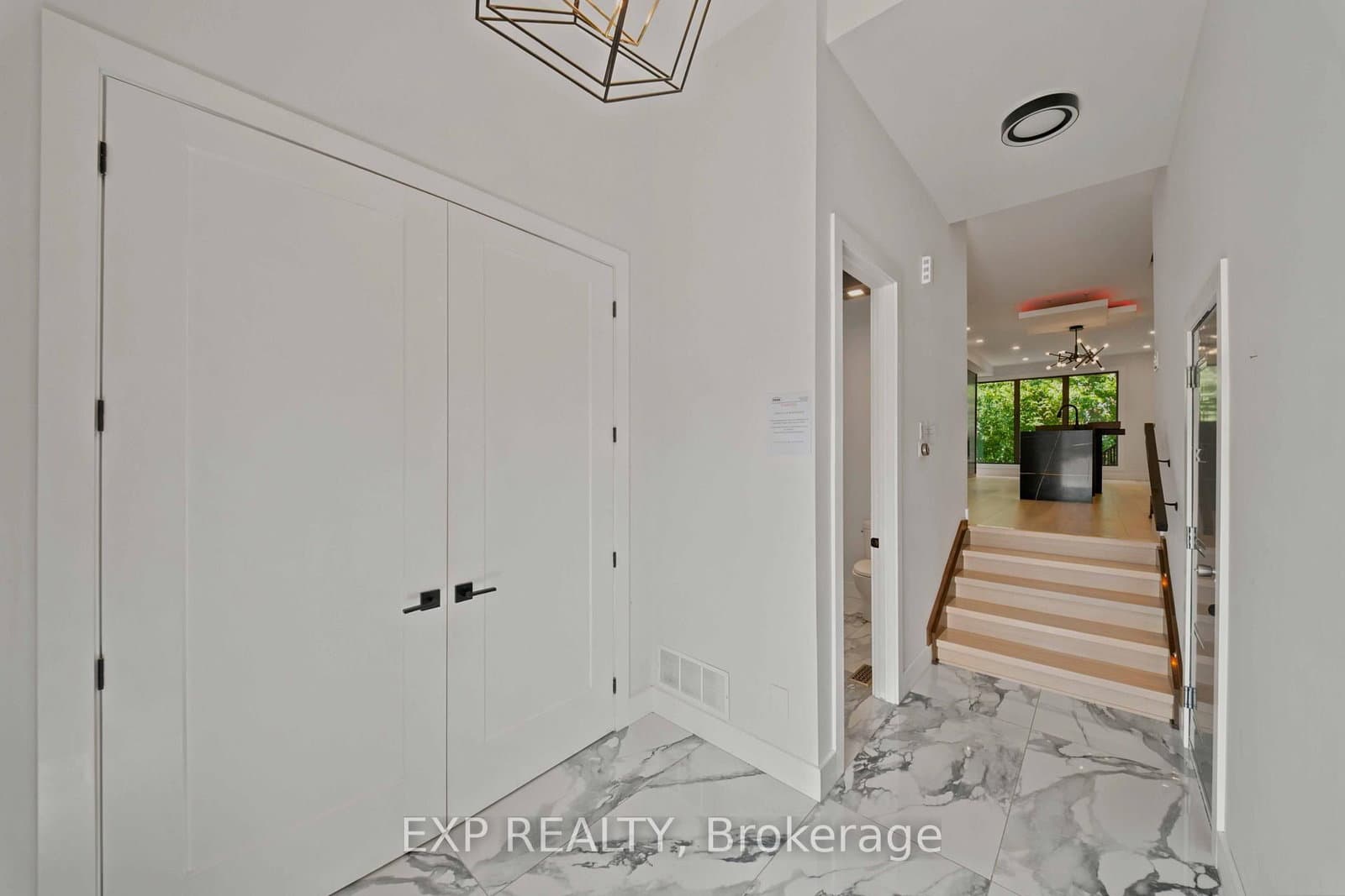 375 Madison Avenue, Unit B thumbnail 3