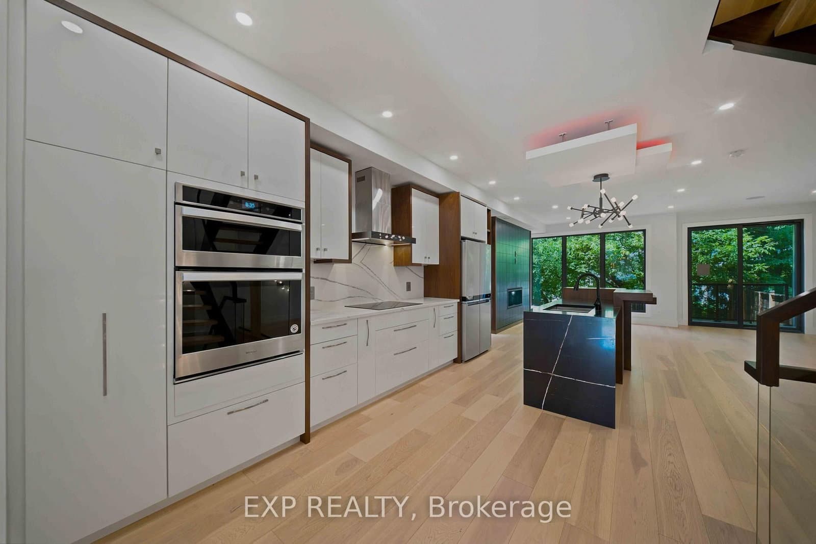 375 Madison Avenue, Unit B thumbnail 4