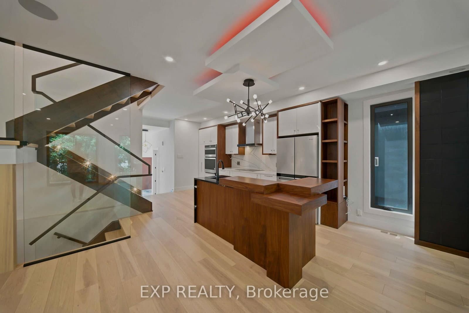 375 Madison Avenue, Unit B thumbnail 5
