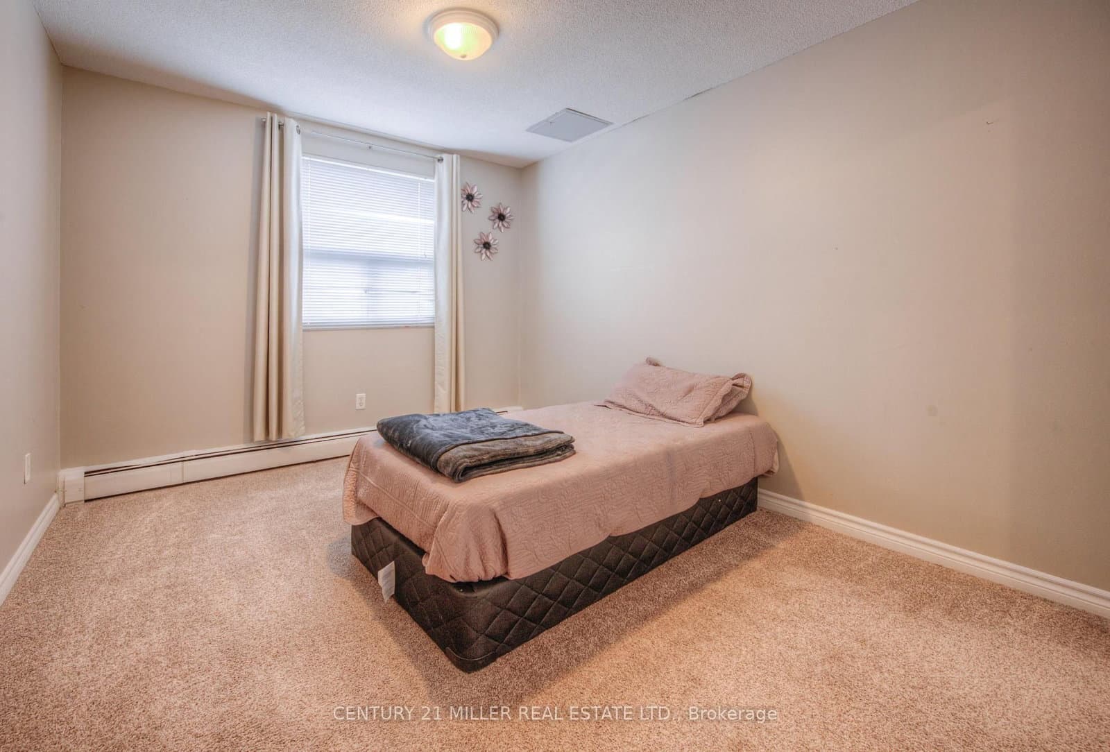793 Colborne Street E, Unit 110 thumbnail 17