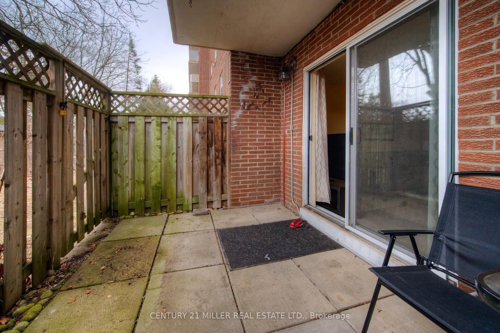 793 Colborne Street E, Unit 110 thumbnail 19