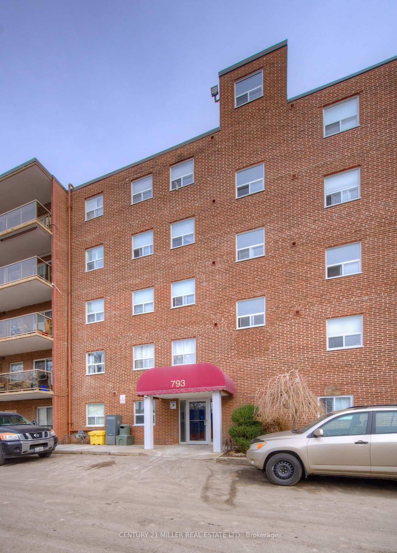 793 Colborne Street E, Unit 110 thumbnail 2