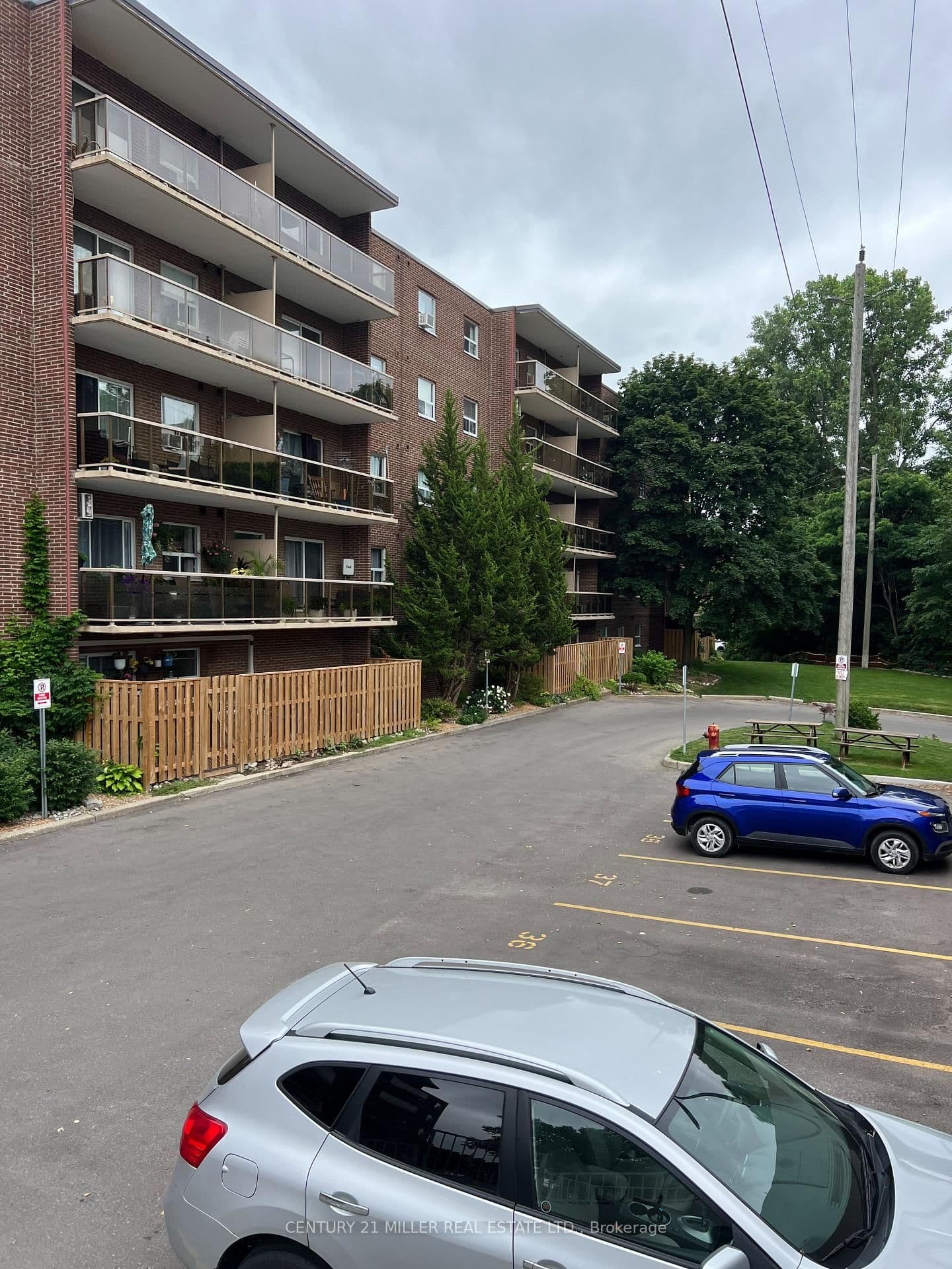 793 Colborne Street E, Unit 110 thumbnail 22