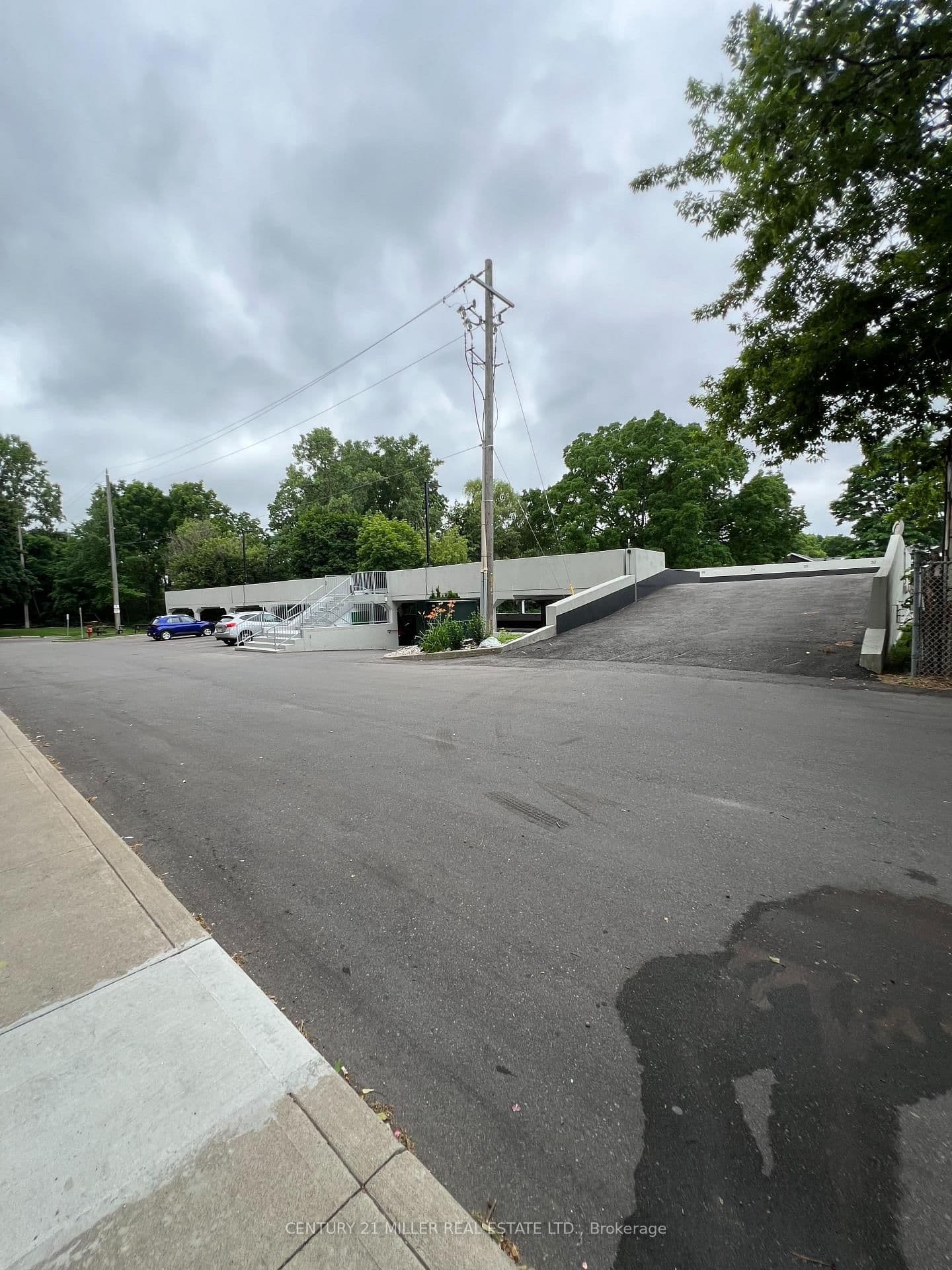 793 Colborne Street E, Unit 110 thumbnail 25