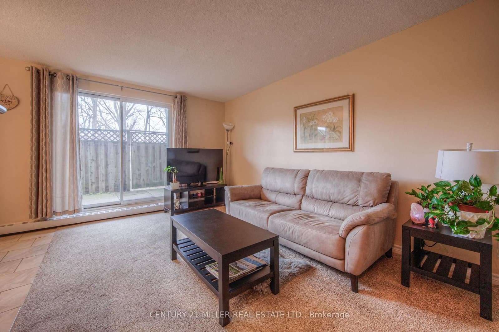 793 Colborne Street E, Unit 110 thumbnail 5