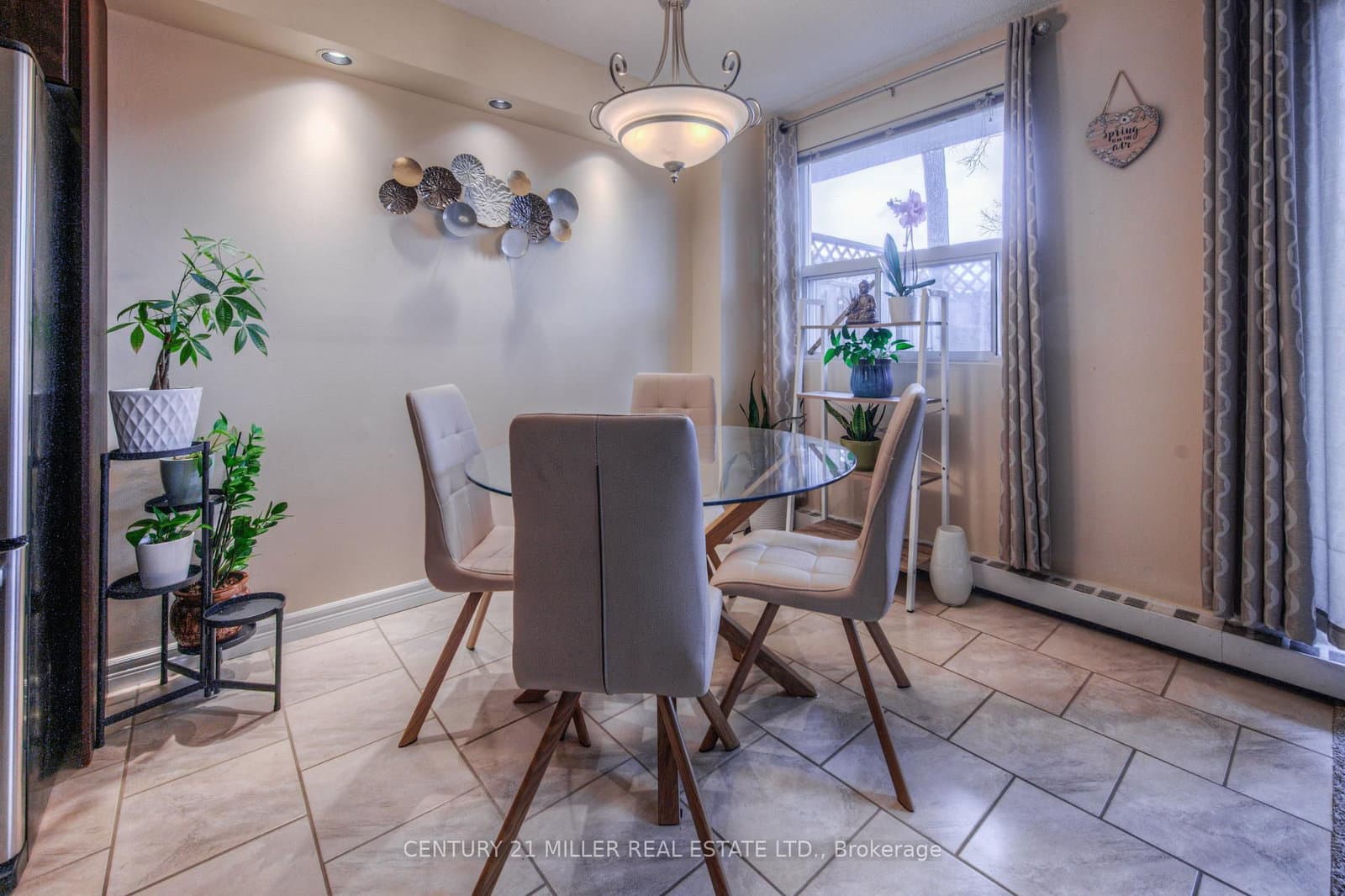 793 Colborne Street E, Unit 110 thumbnail 8