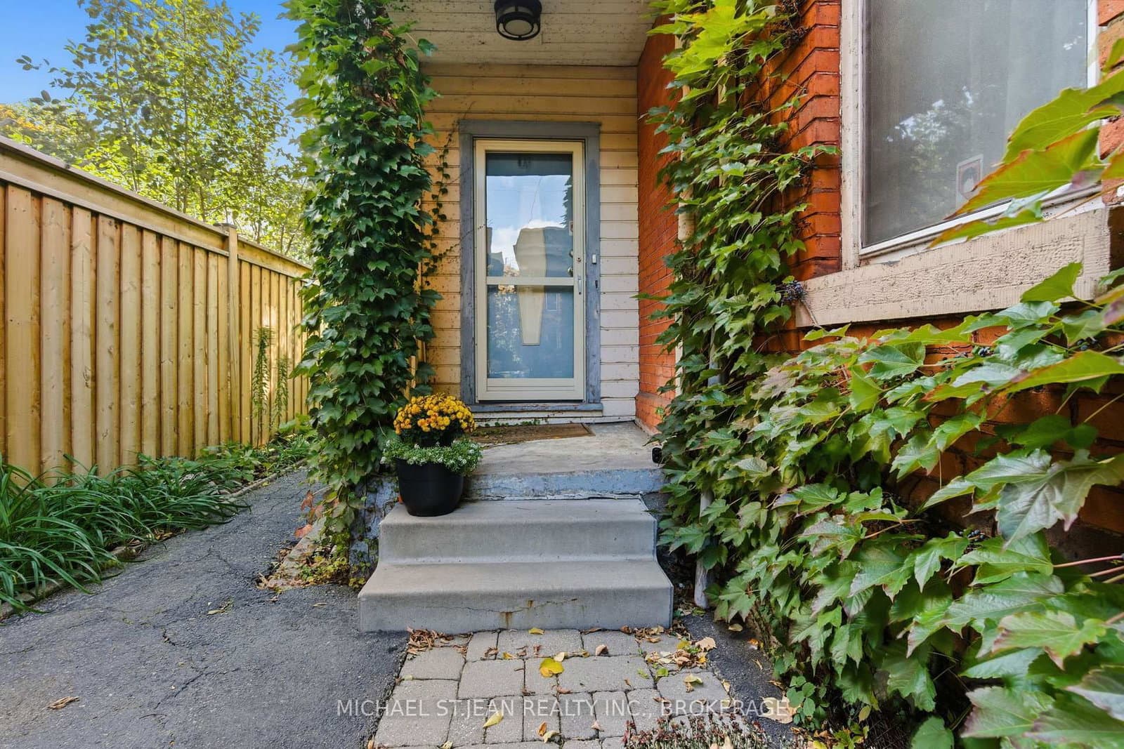 30 Ontario Avenue thumbnail 21