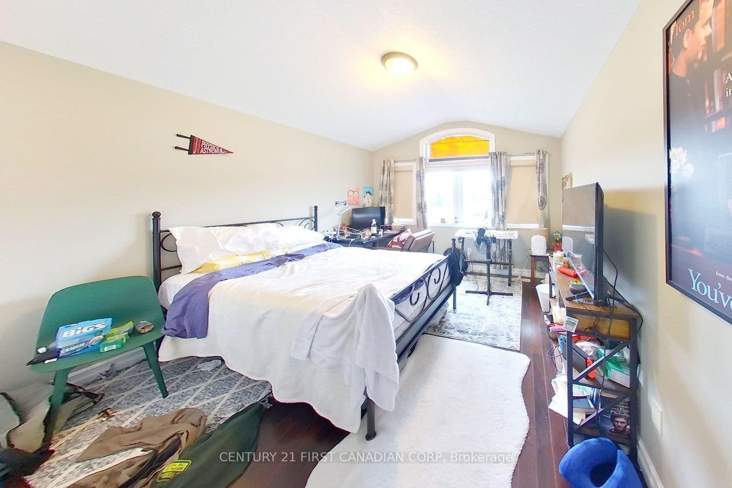 858 Roulston Street thumbnail 5