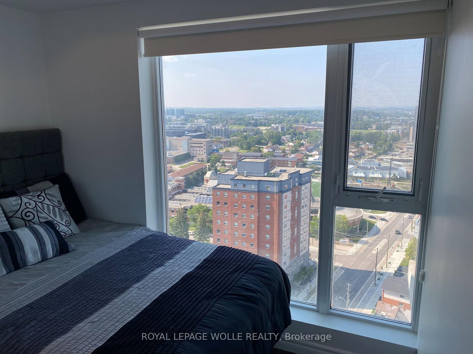 158 King Street N, Unit 2504 thumbnail 7