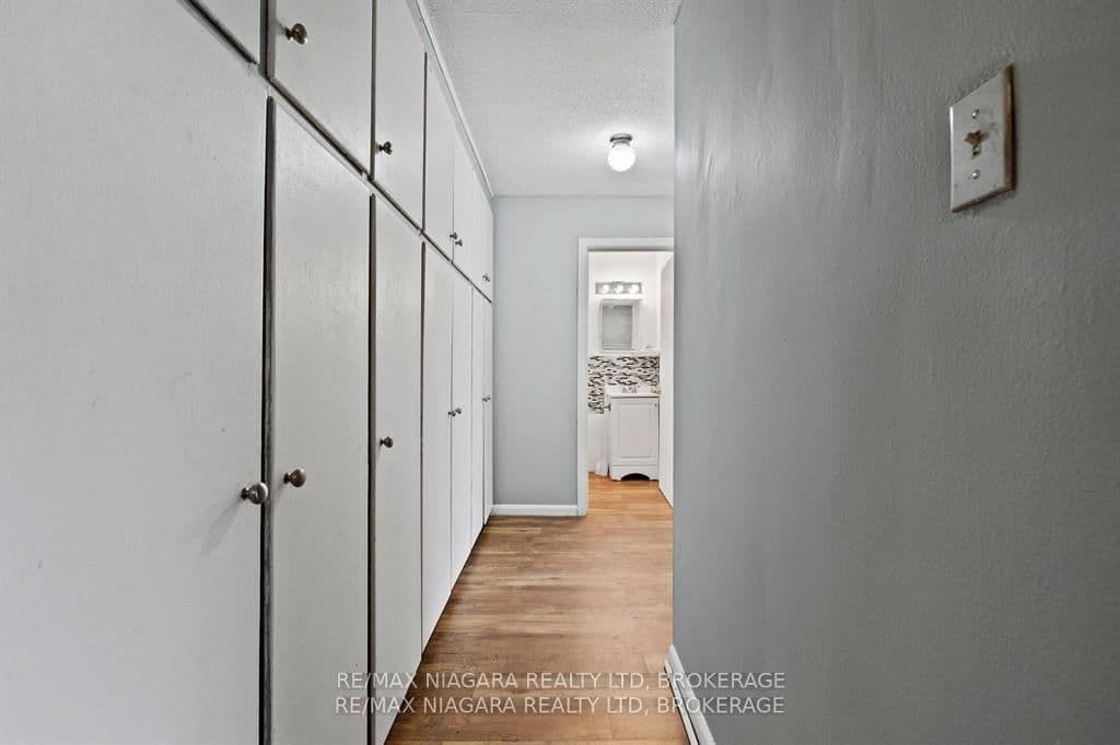 27 Main Street, Unit 2 thumbnail 7