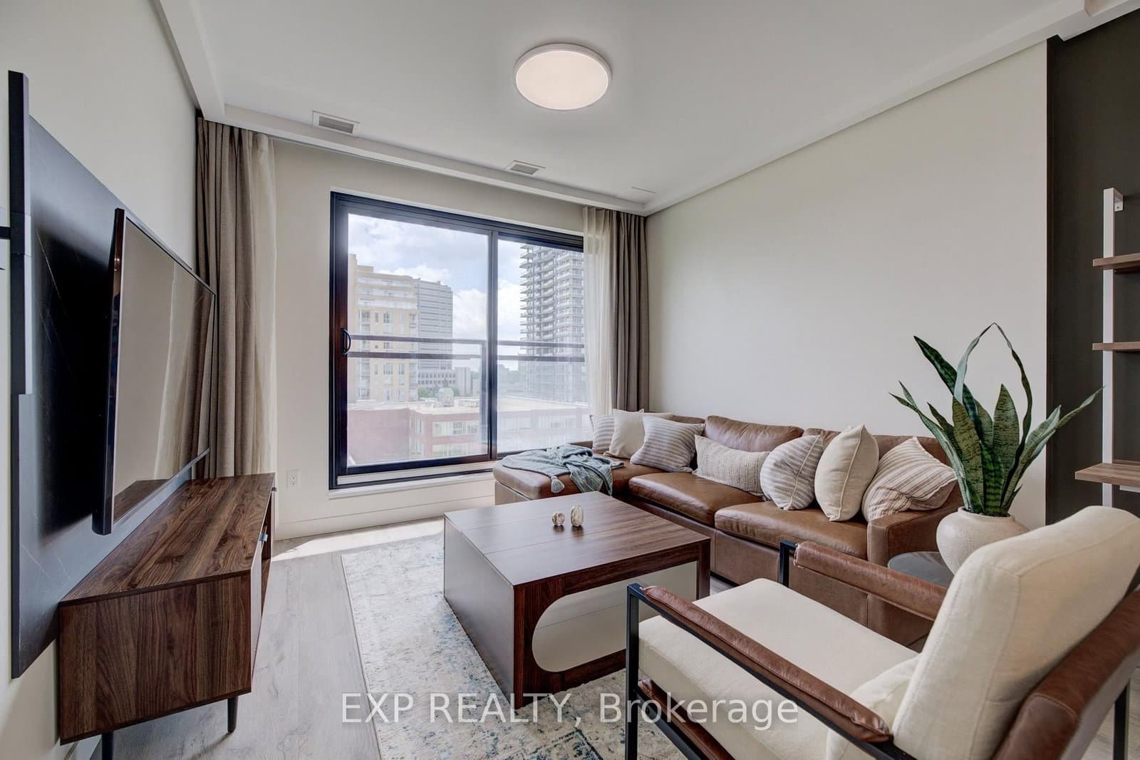 181 King Street S, Unit 710 thumbnail 2
