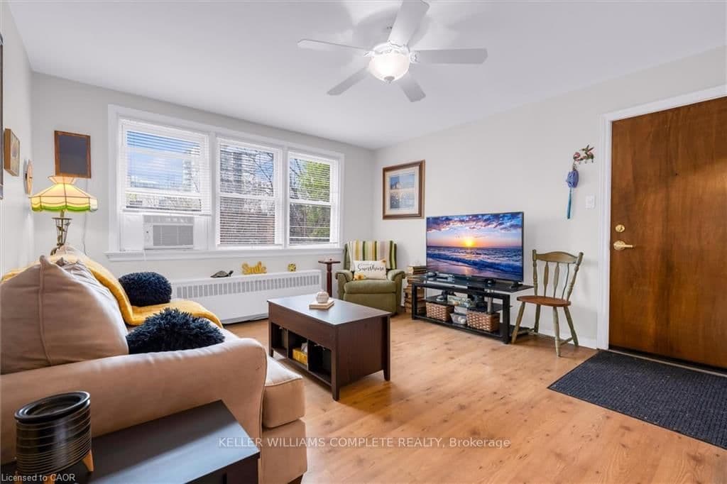 4 Robinson Street, Unit 14 thumbnail 3