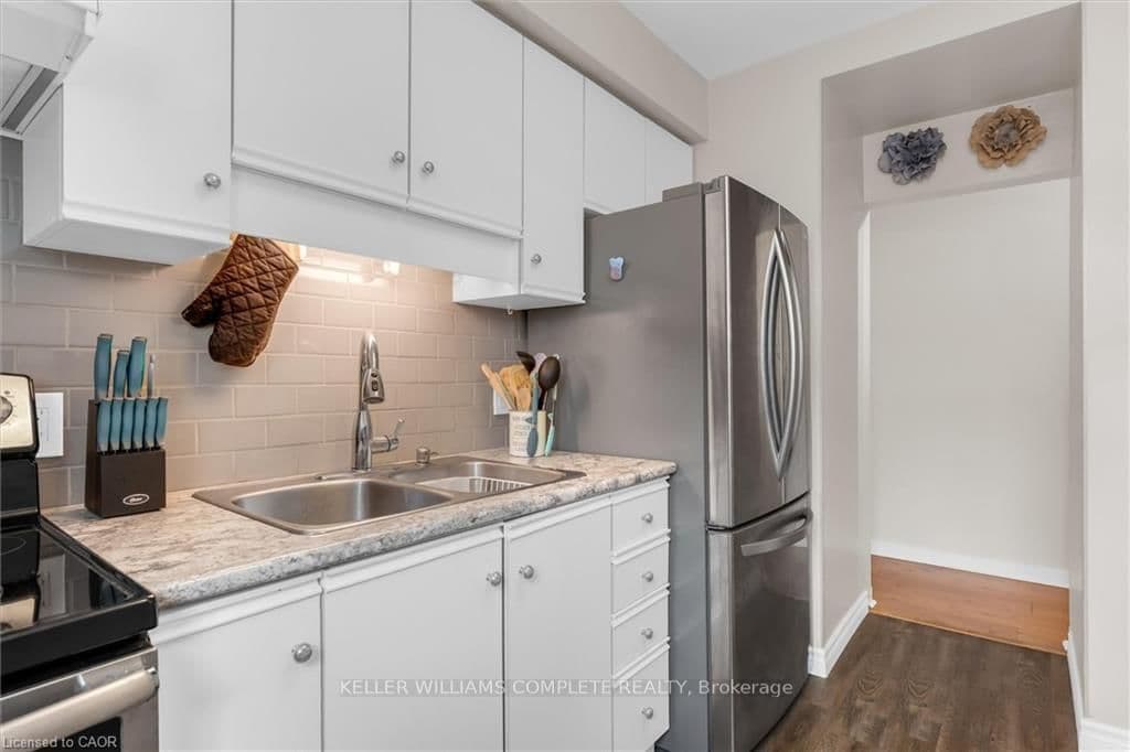 4 Robinson Street, Unit 14 thumbnail 8