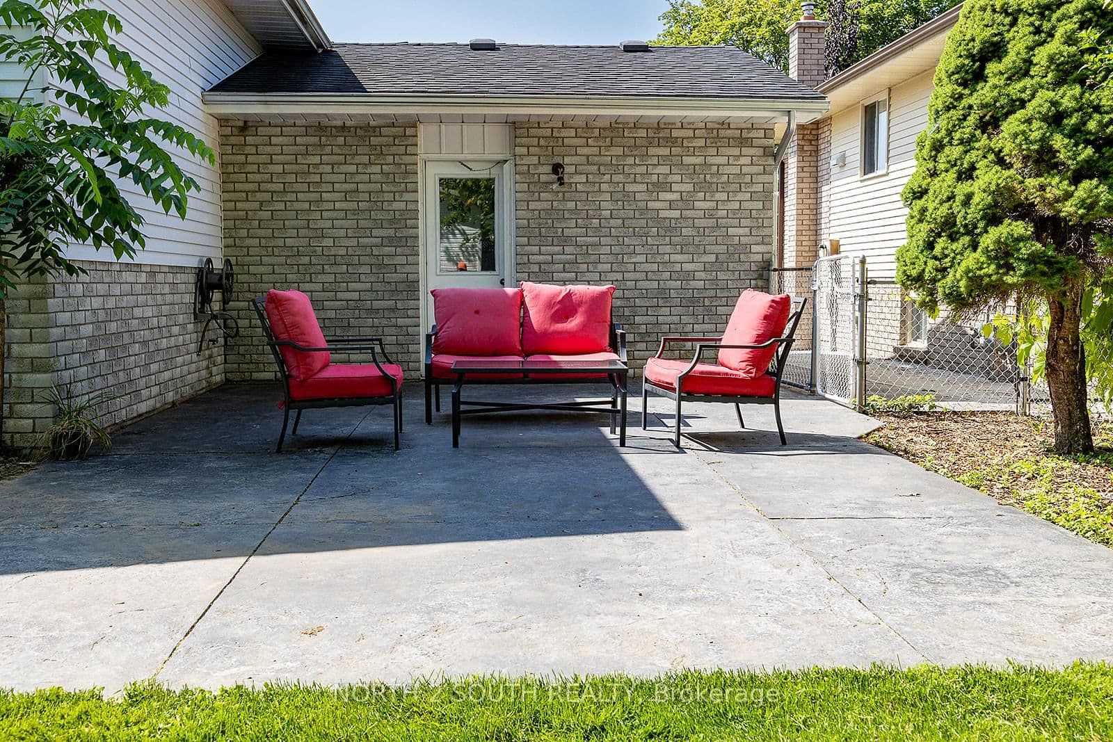 10 Latzer Crescent thumbnail 13