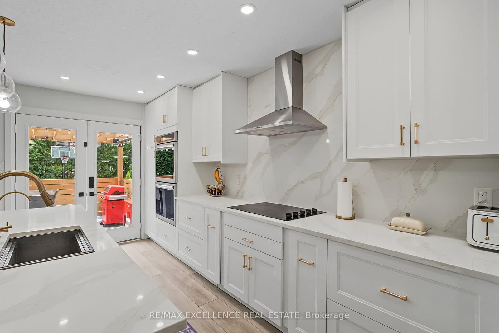 136 Johnston Avenue thumbnail 13