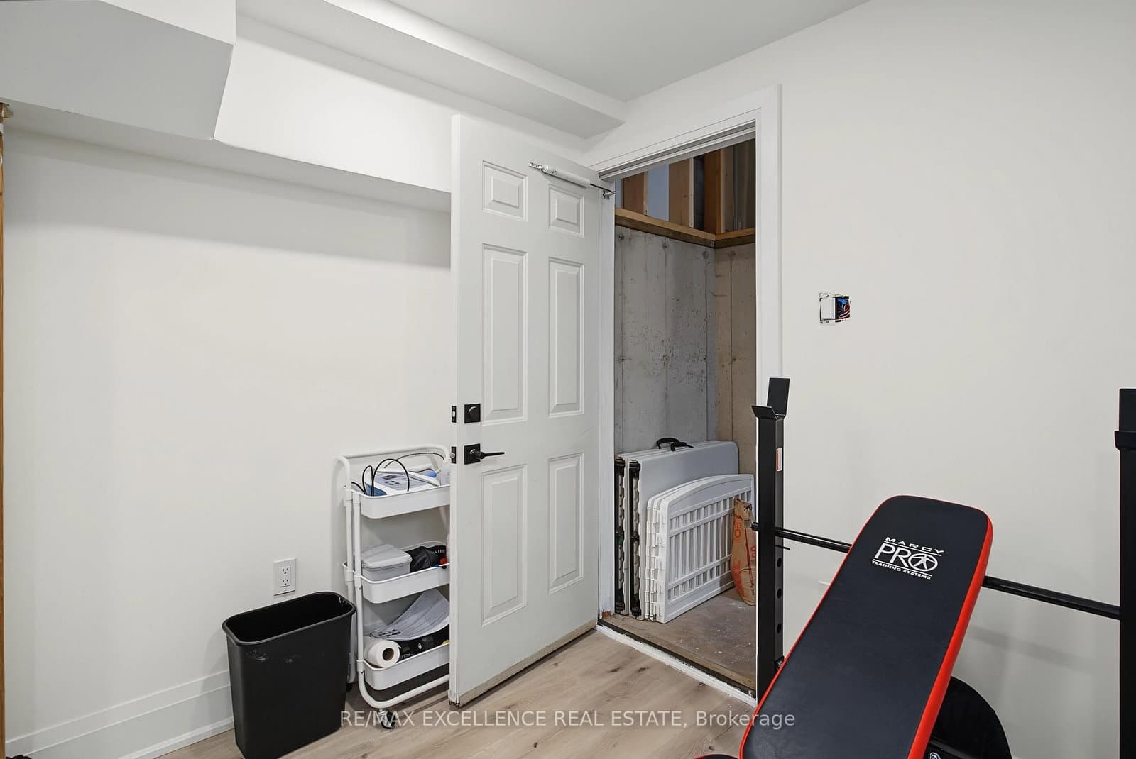 136 Johnston Avenue thumbnail 37