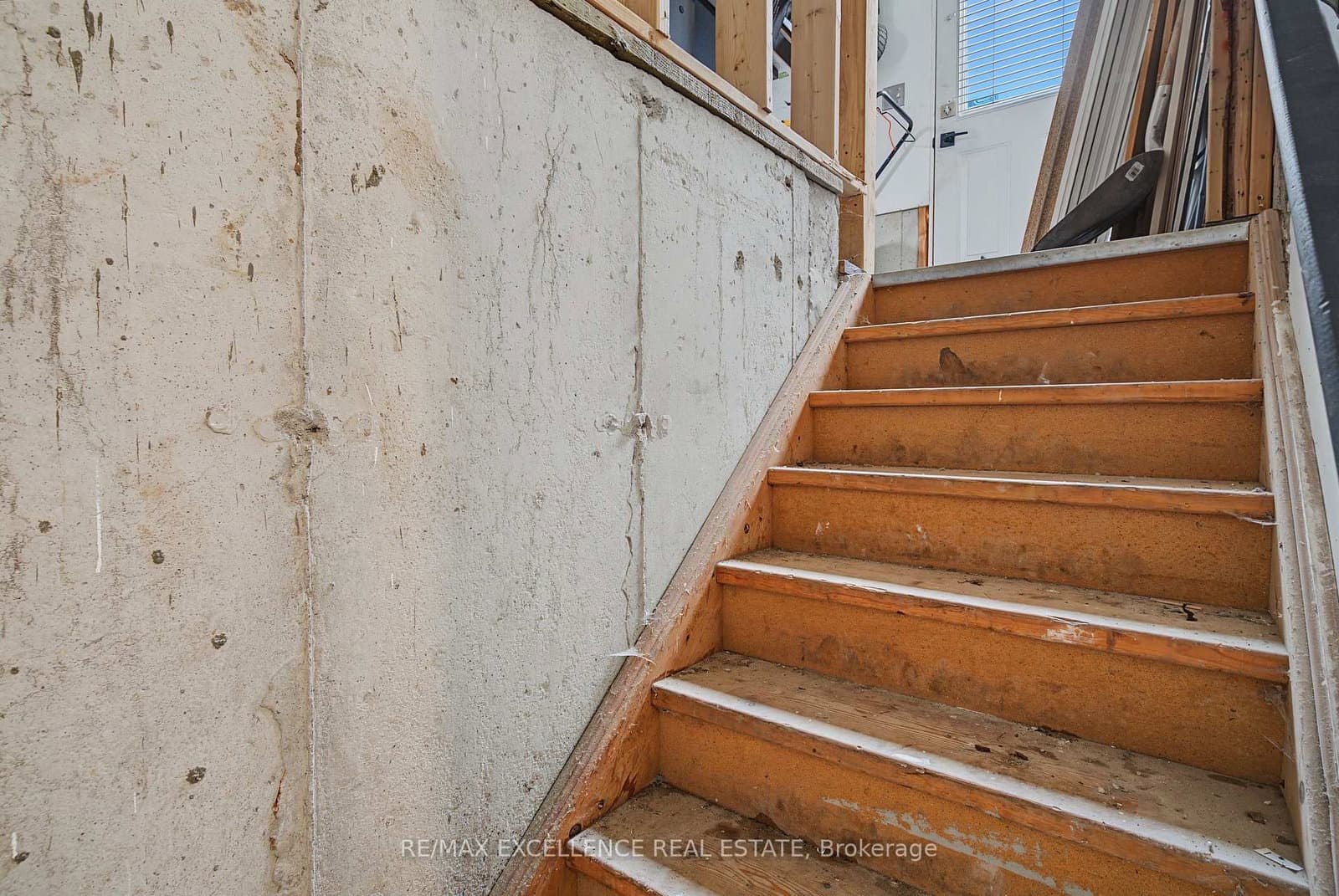 136 Johnston Avenue thumbnail 38