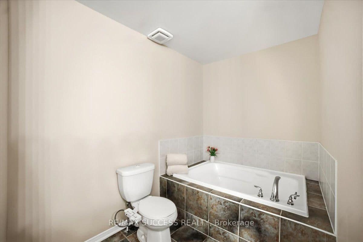 205 Nisbet Boulevard thumbnail 45
