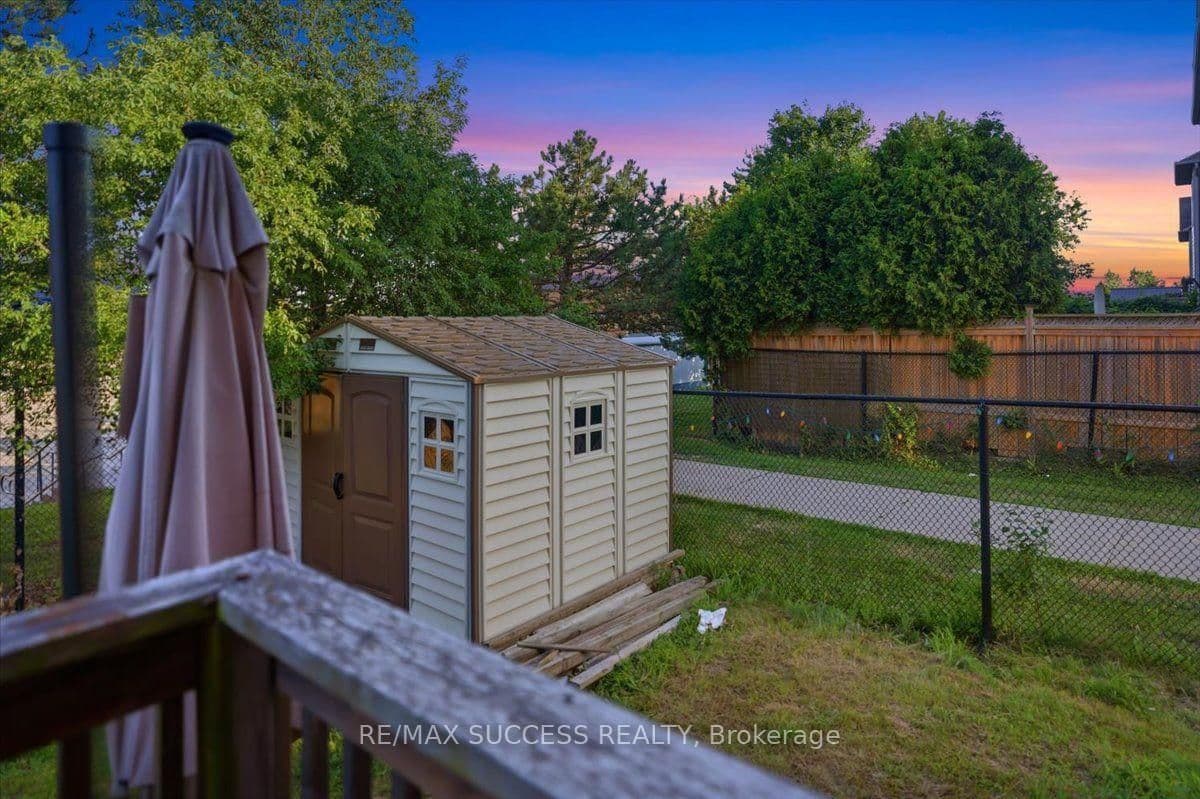 205 Nisbet Boulevard thumbnail 46