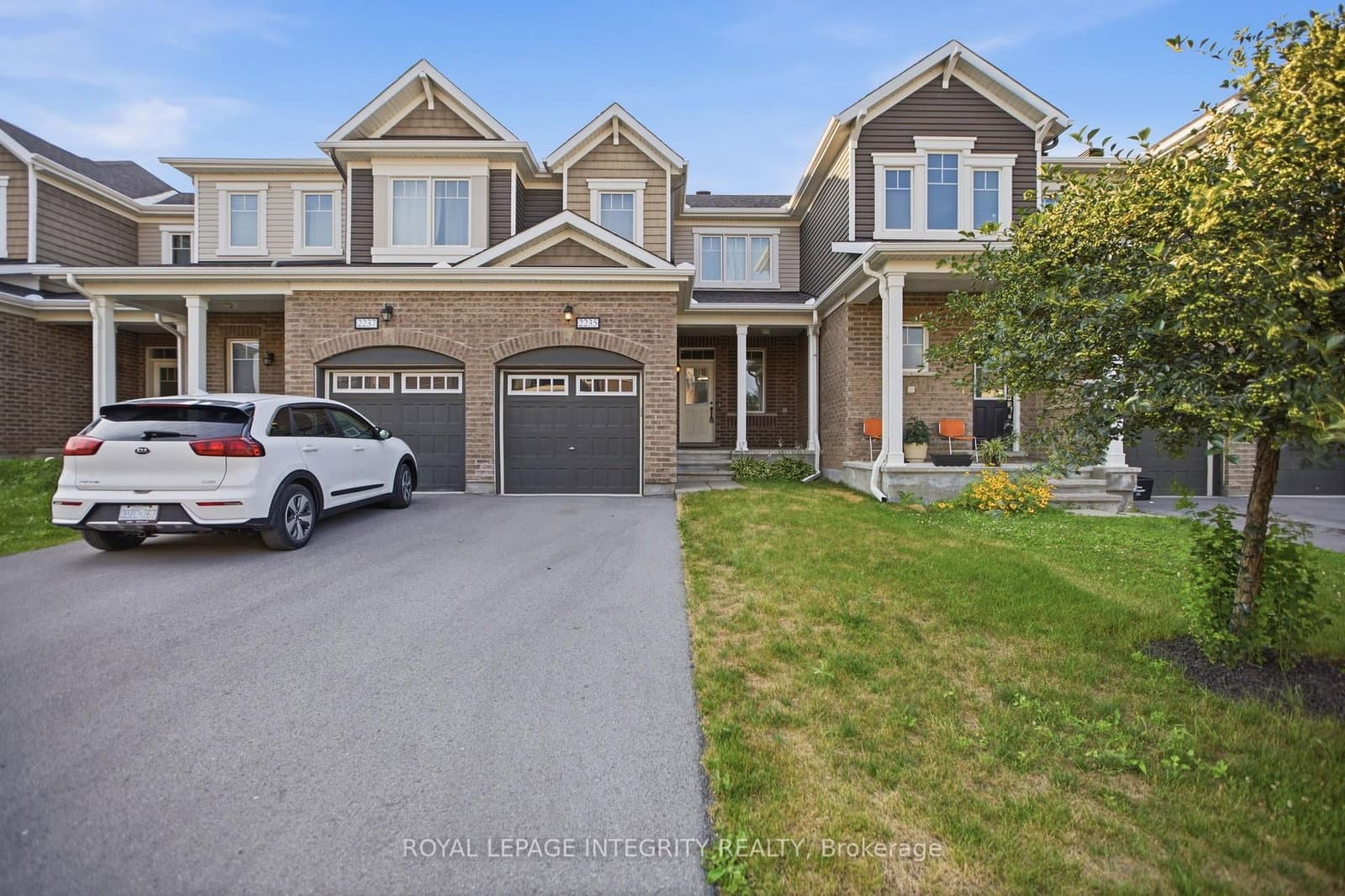 2235 Watercolours Way - Image 1
