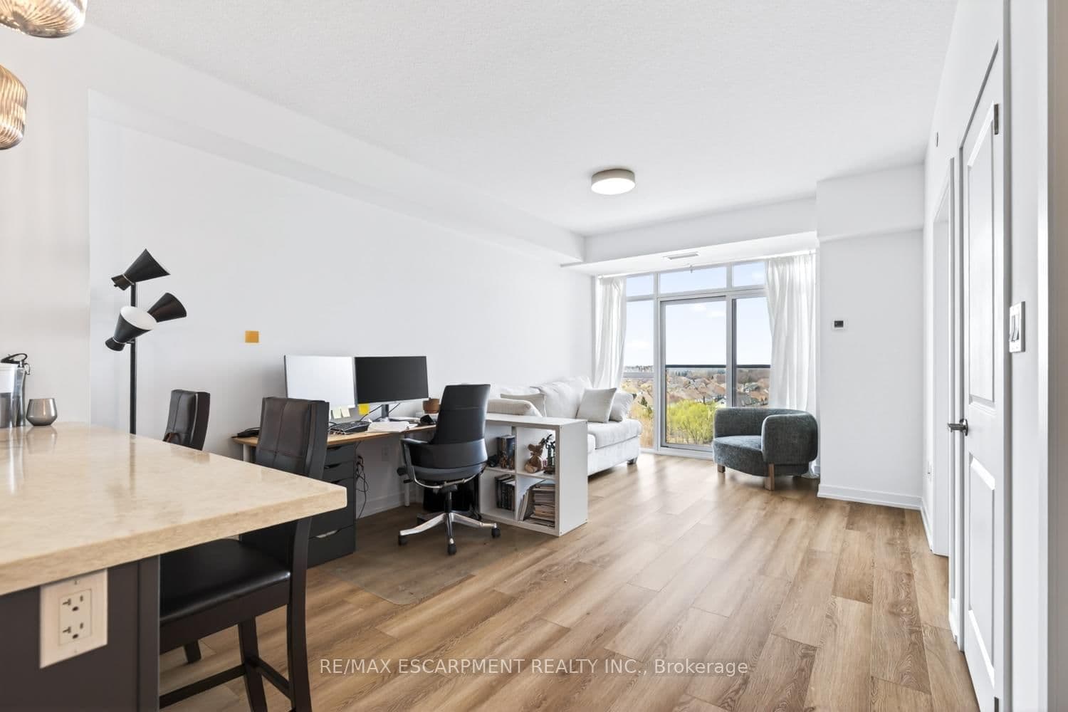 470 Dundas Street E, Unit 804 thumbnail 13