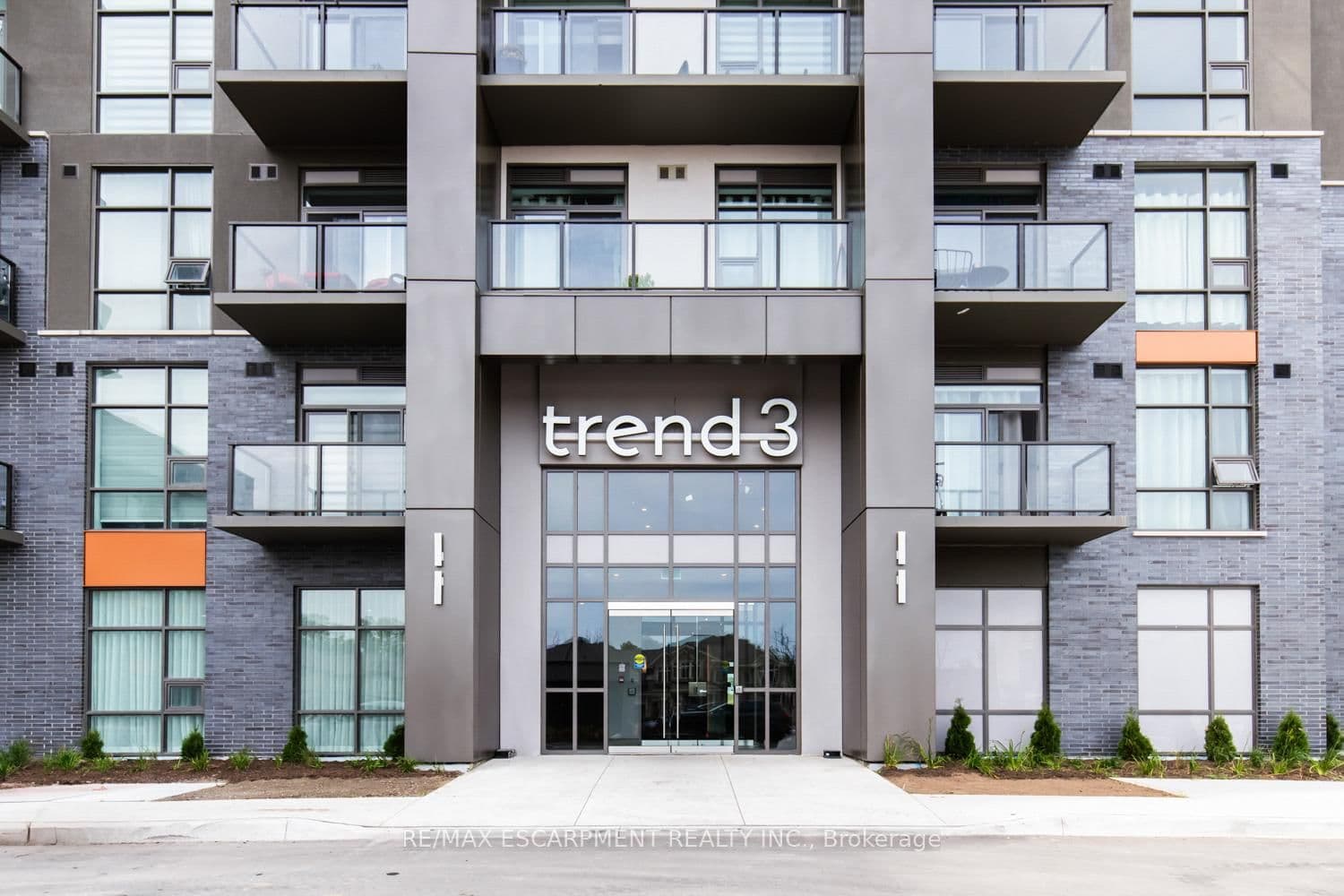 470 Dundas Street E, Unit 804 thumbnail 2