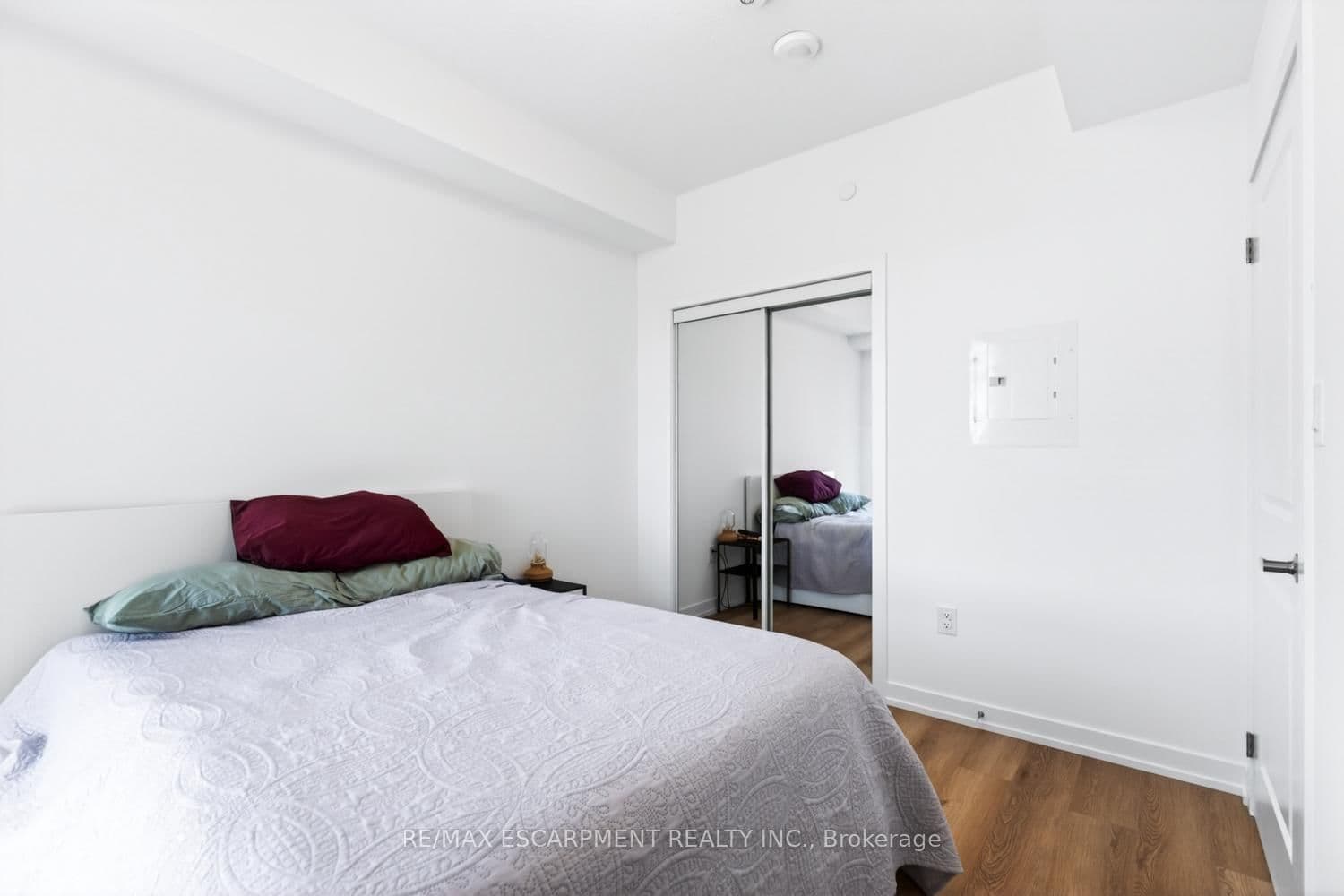 470 Dundas Street E, Unit 804 thumbnail 21