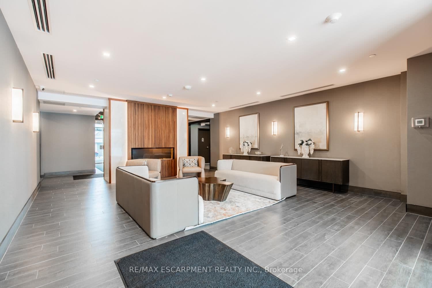 470 Dundas Street E, Unit 804 thumbnail 5