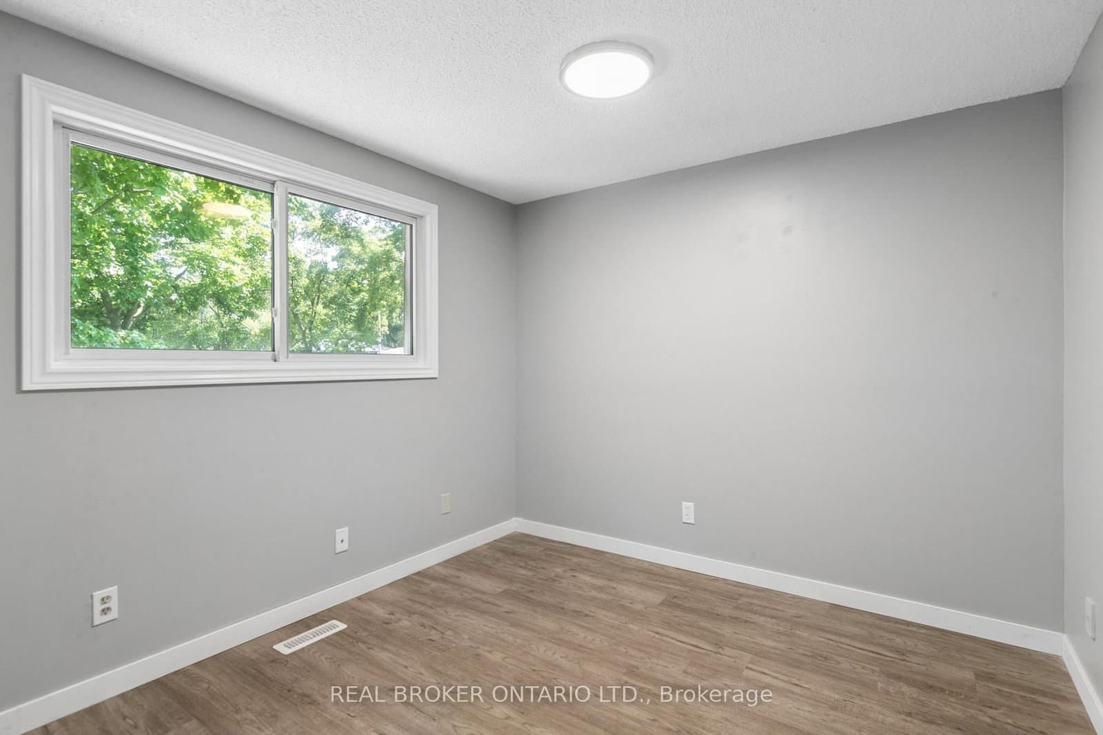 74 Helene Crescent thumbnail 15