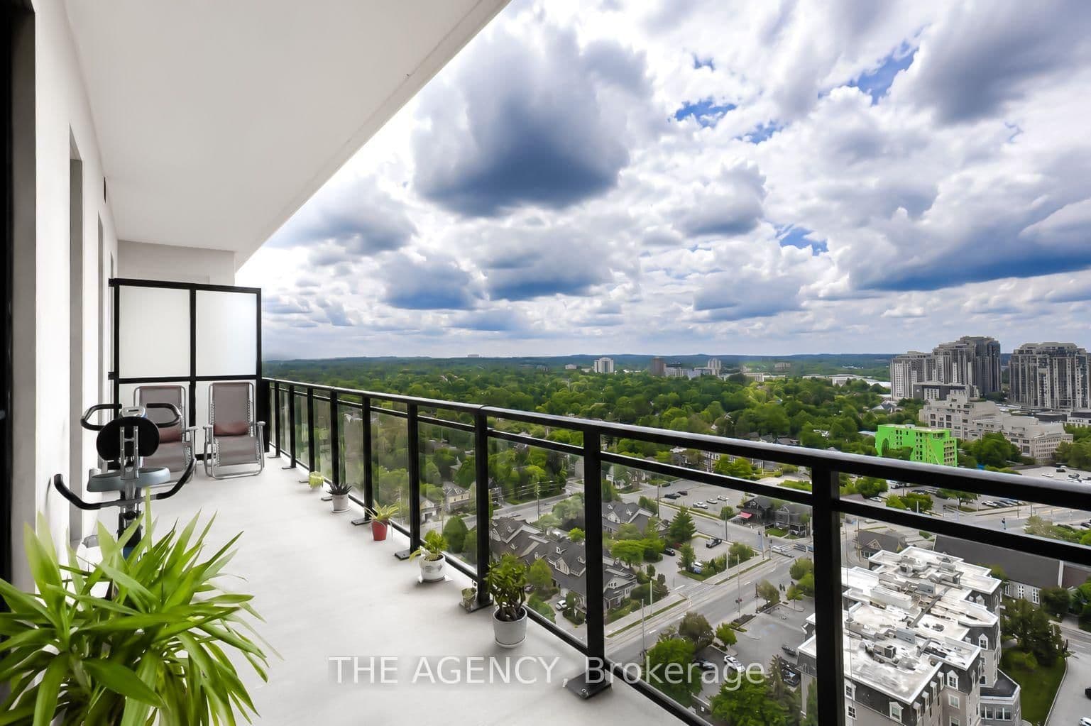 181 King Street S, Unit 1907 thumbnail 20