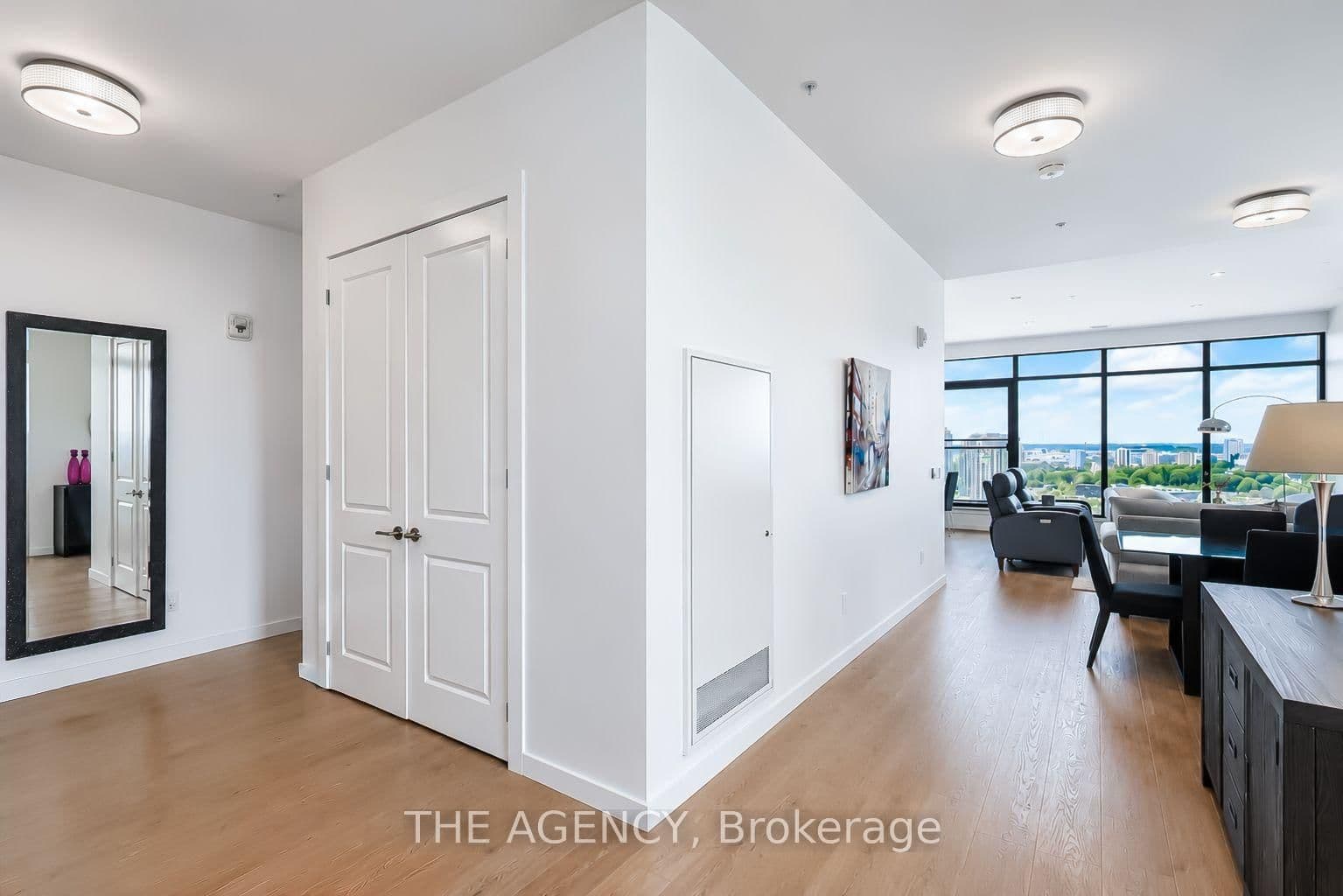 181 King Street S, Unit 1907 thumbnail 7