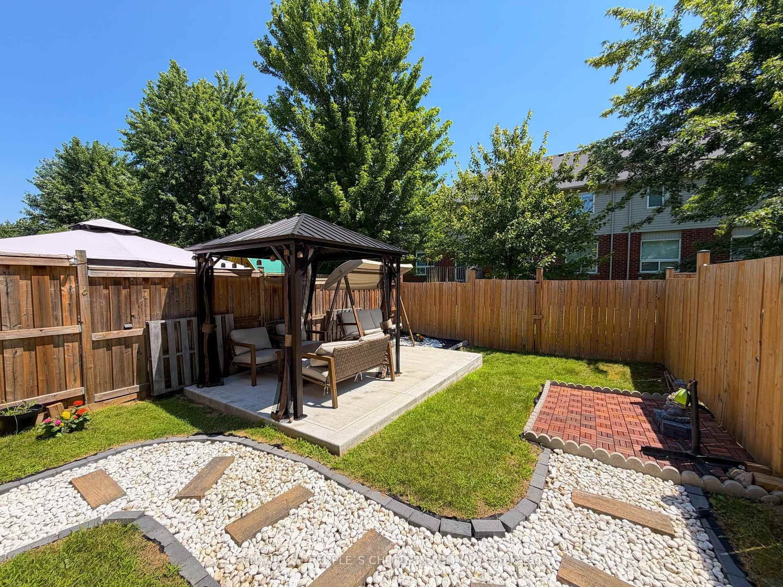 504 Doon Drive S thumbnail 40