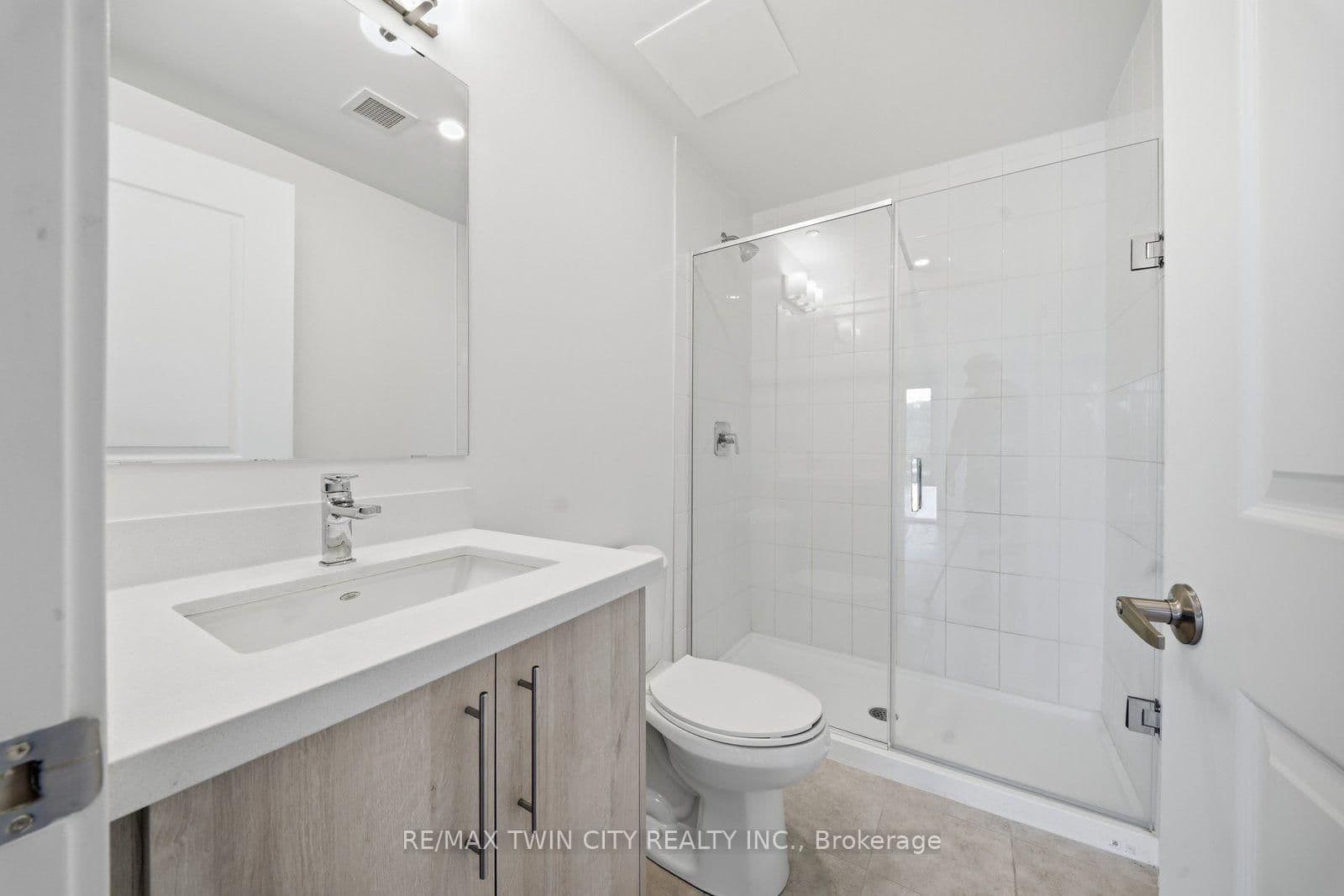 575 Conklin Road, Unit Unit #323 thumbnail 27
