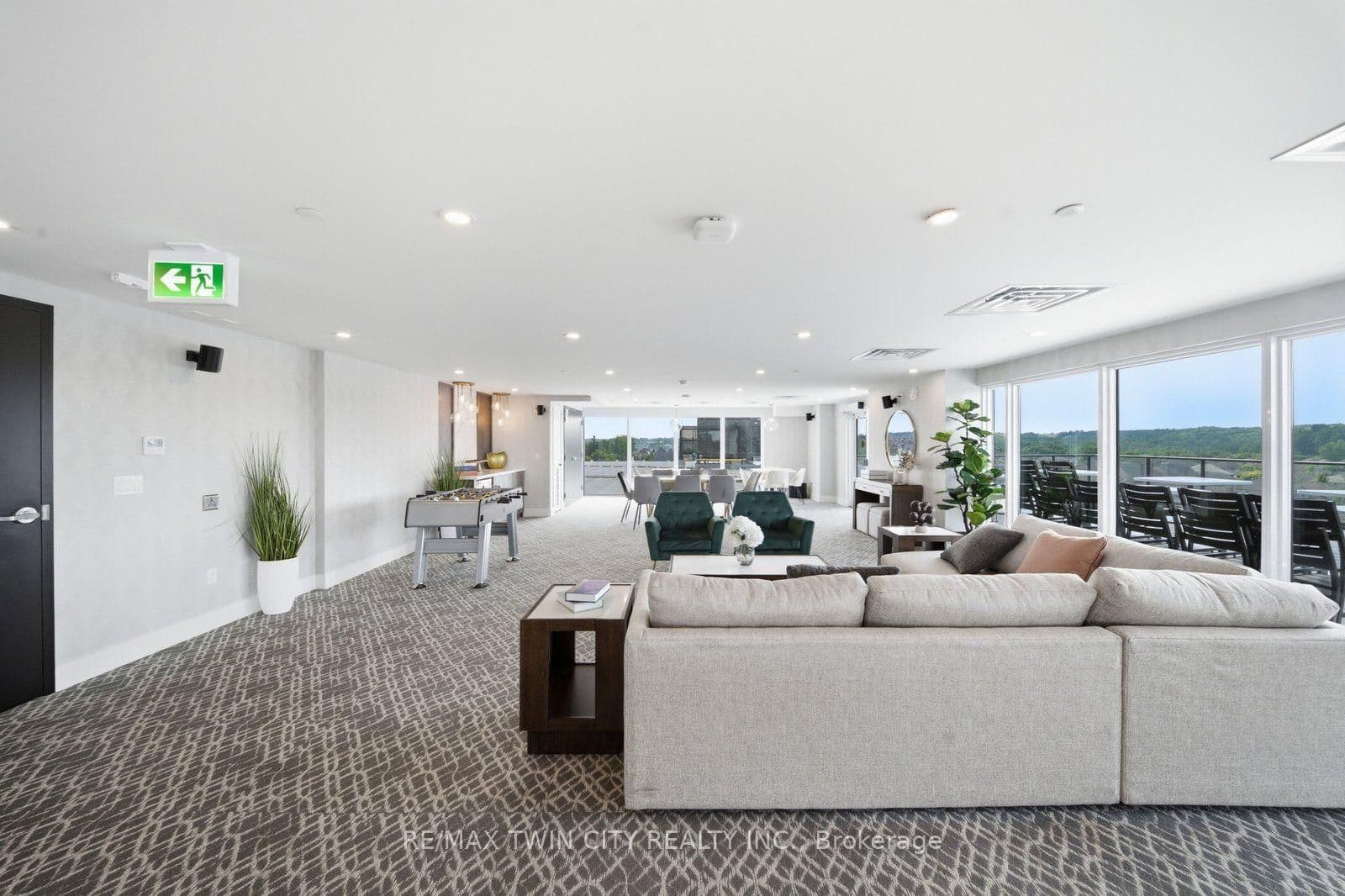 575 Conklin Road, Unit Unit #323 thumbnail 32