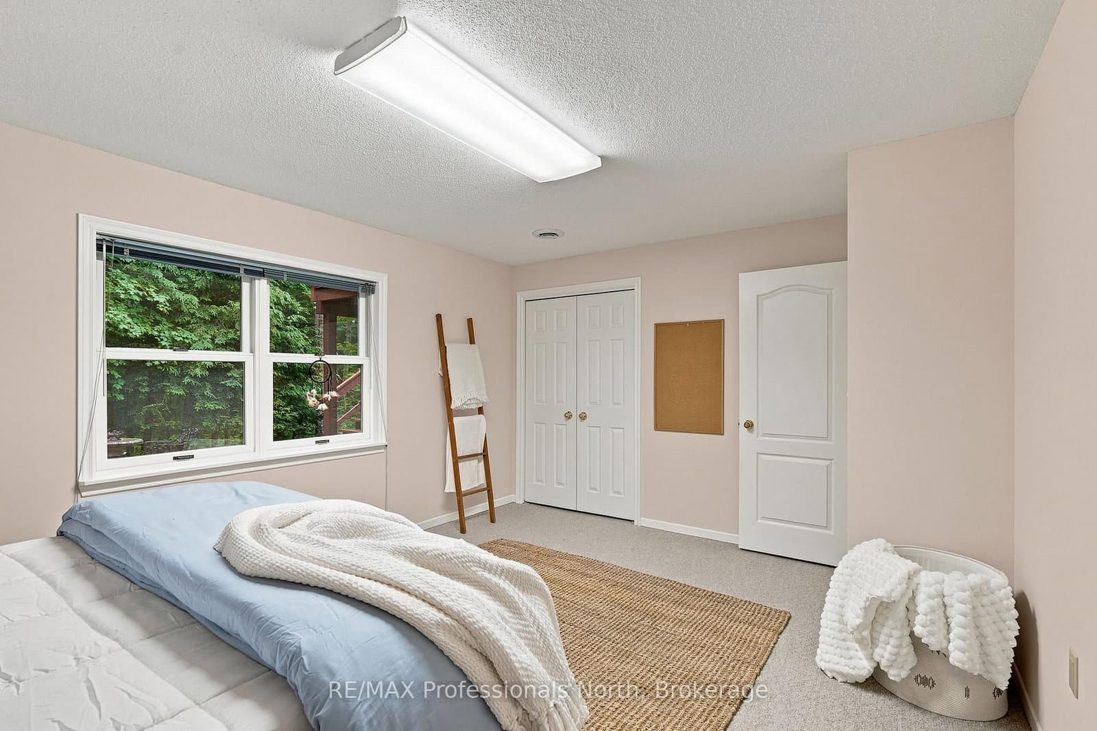 8 PALMER Court thumbnail 40