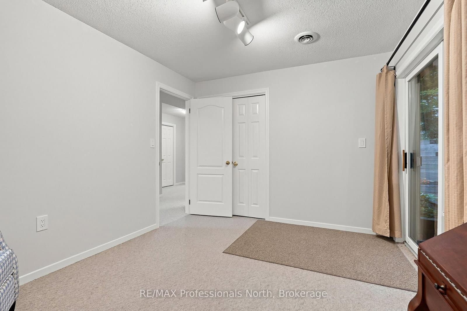 8 PALMER Court thumbnail 42