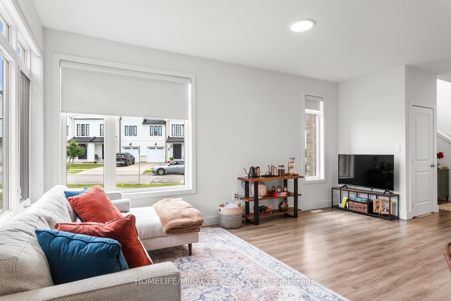 3635 Southbridge Avenue, Unit 38 thumbnail 12
