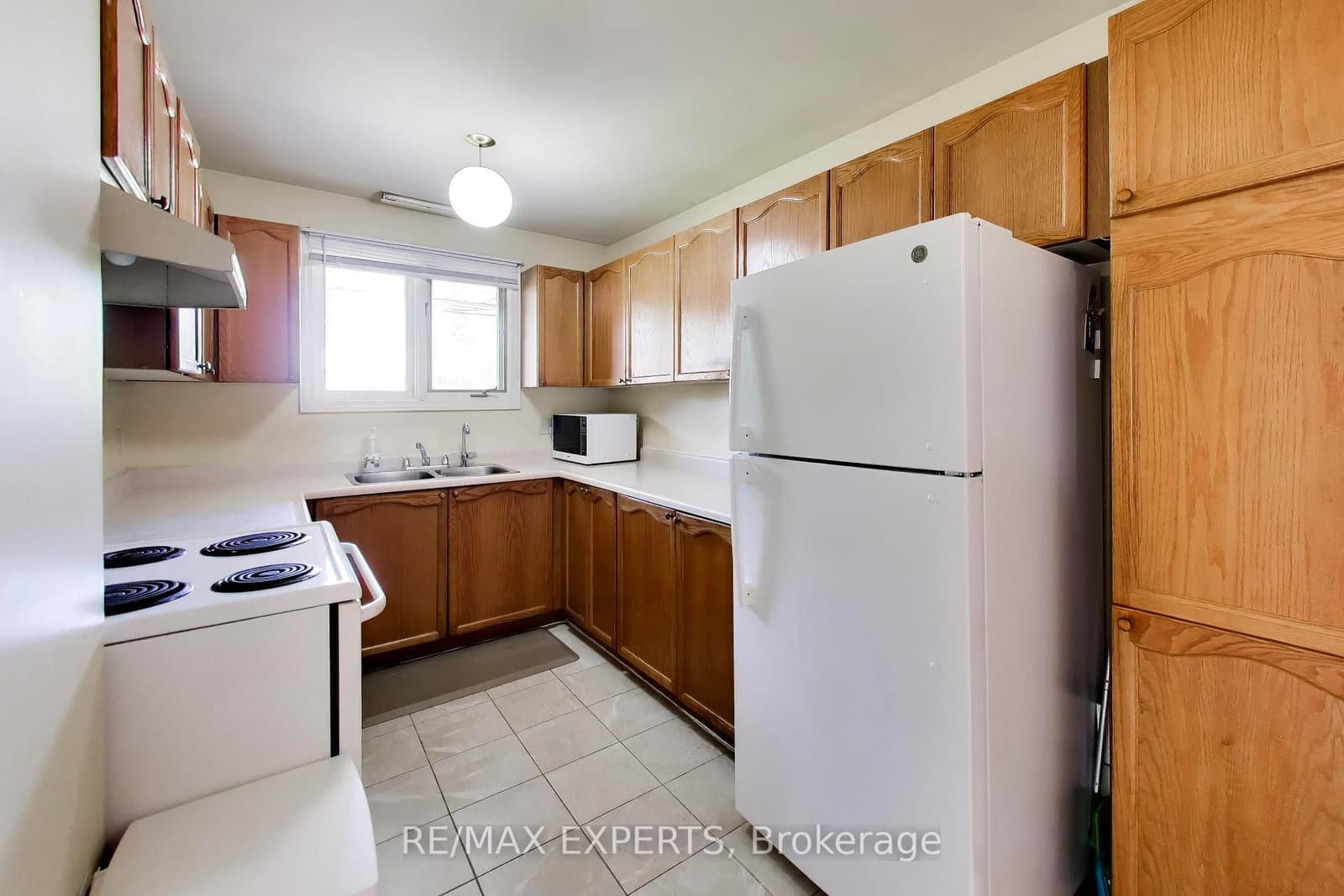 331 Newbury Drive thumbnail 10