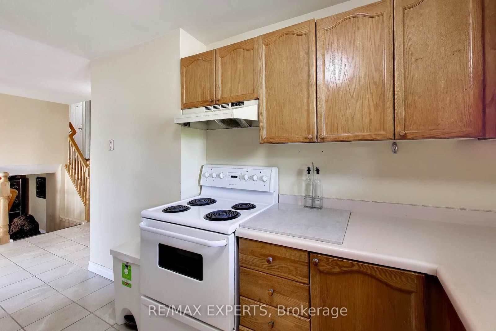 331 Newbury Drive thumbnail 11