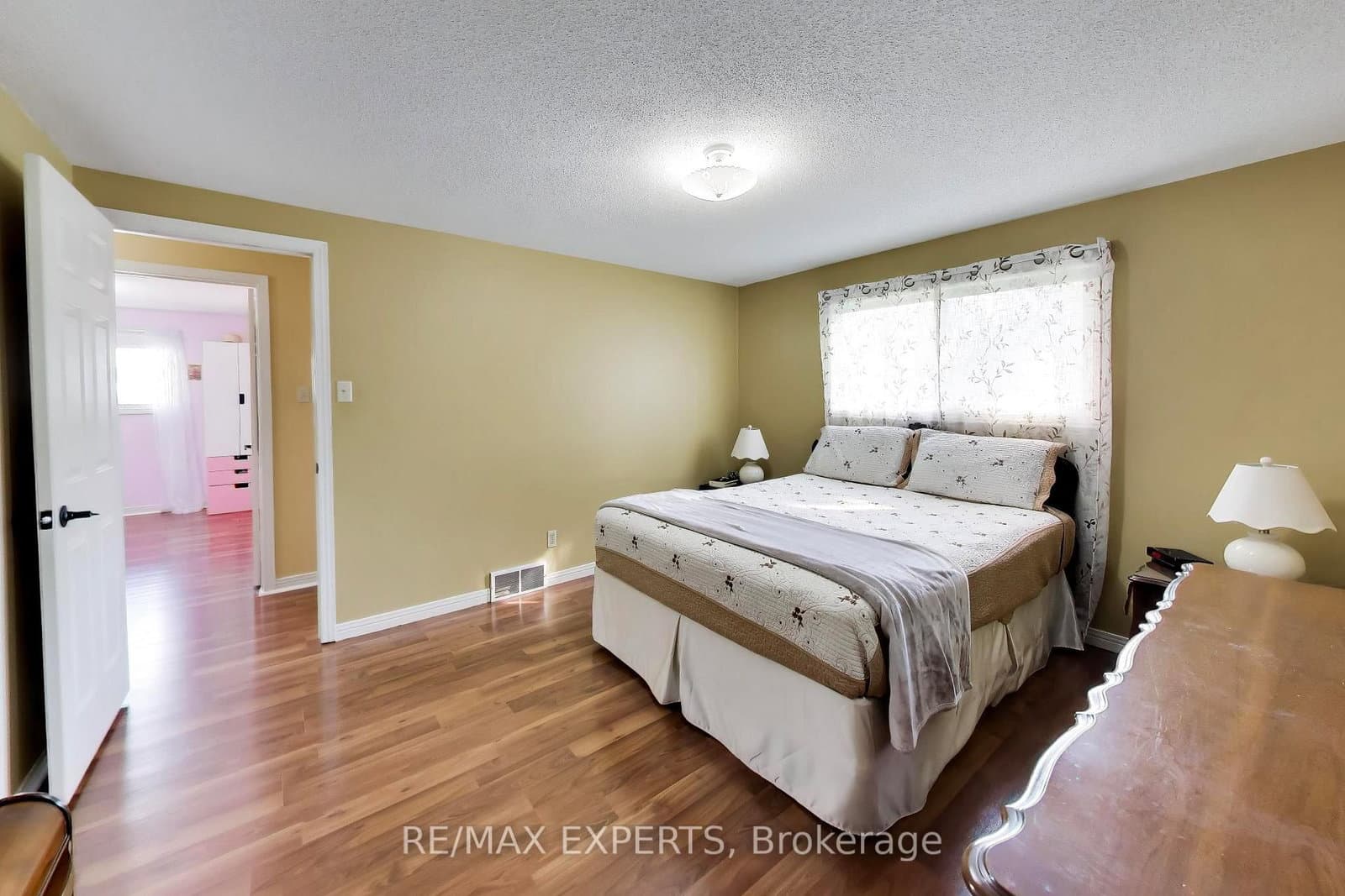 331 Newbury Drive thumbnail 15