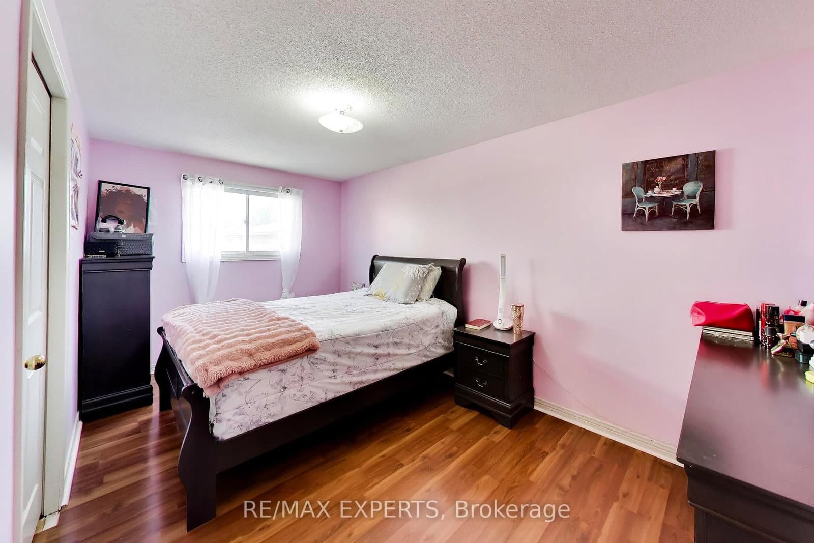 331 Newbury Drive thumbnail 17
