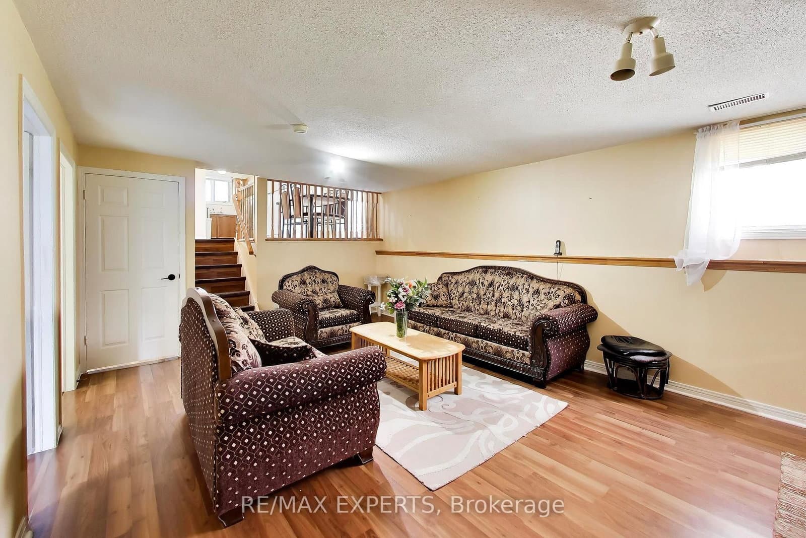 331 Newbury Drive thumbnail 24
