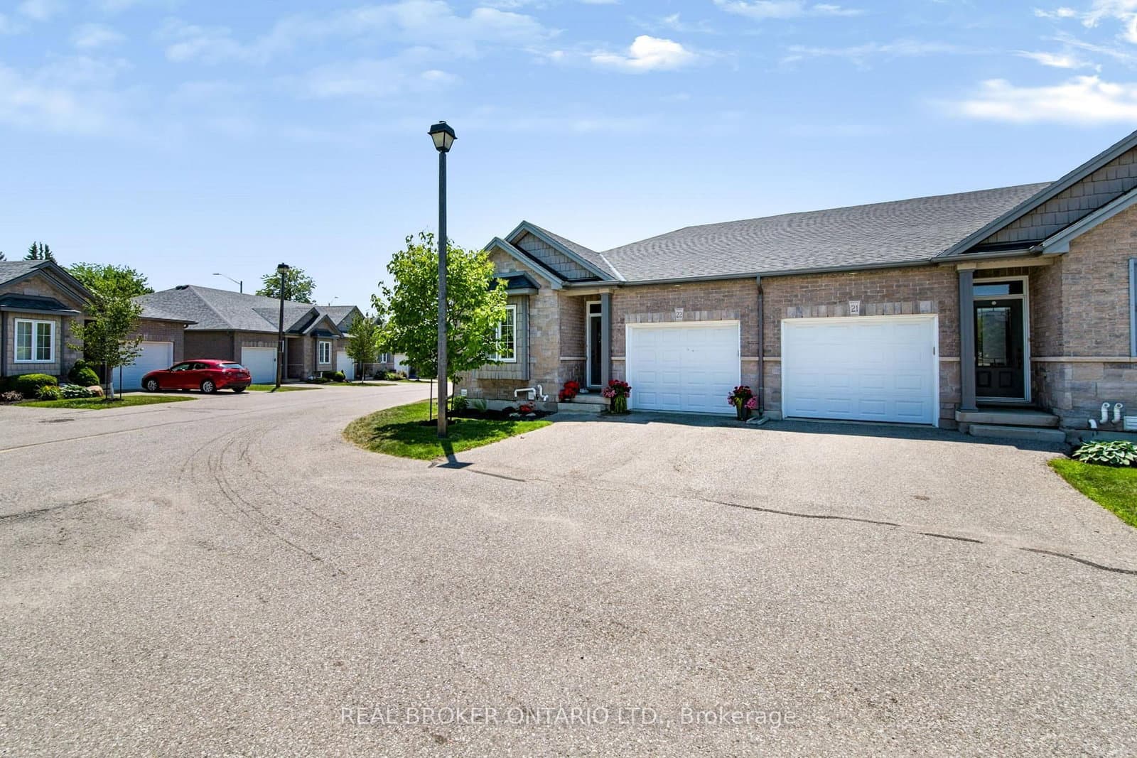 22-244 Dundas Street - Image 1