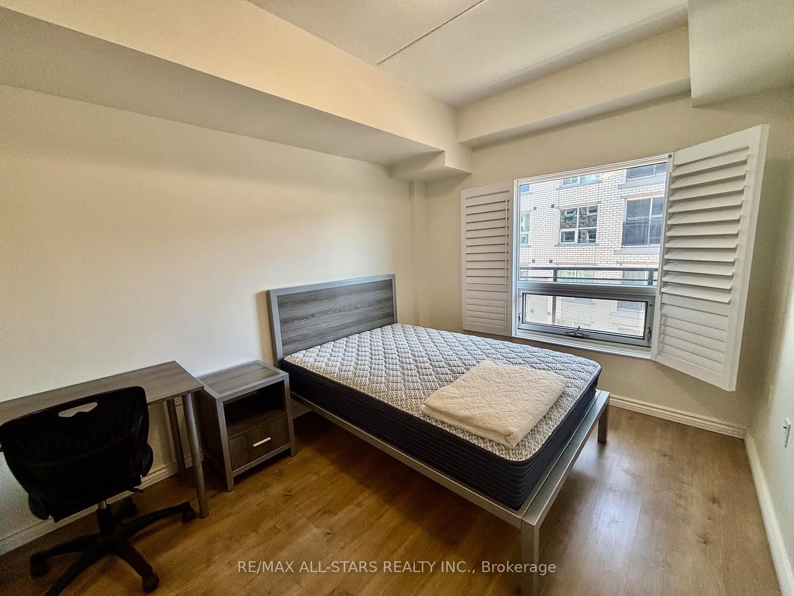 275 Larch Street, Unit 307 thumbnail 4