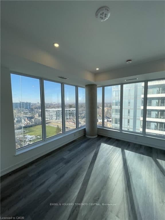 15 Wellington Street S, Unit 1212 thumbnail 6