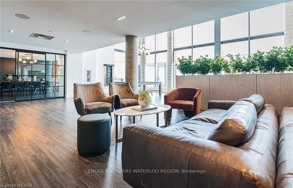 15 Wellington Street S, Unit 1212 thumbnail 9