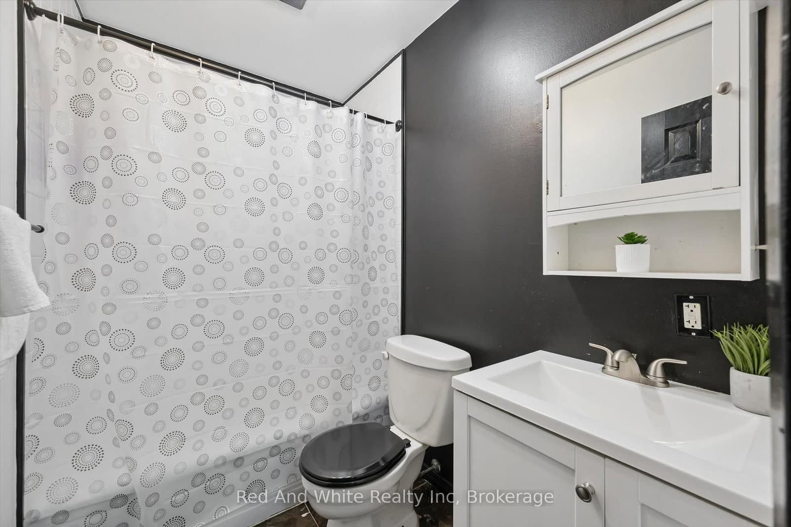 178 Grulke Street, Unit 11 thumbnail 14