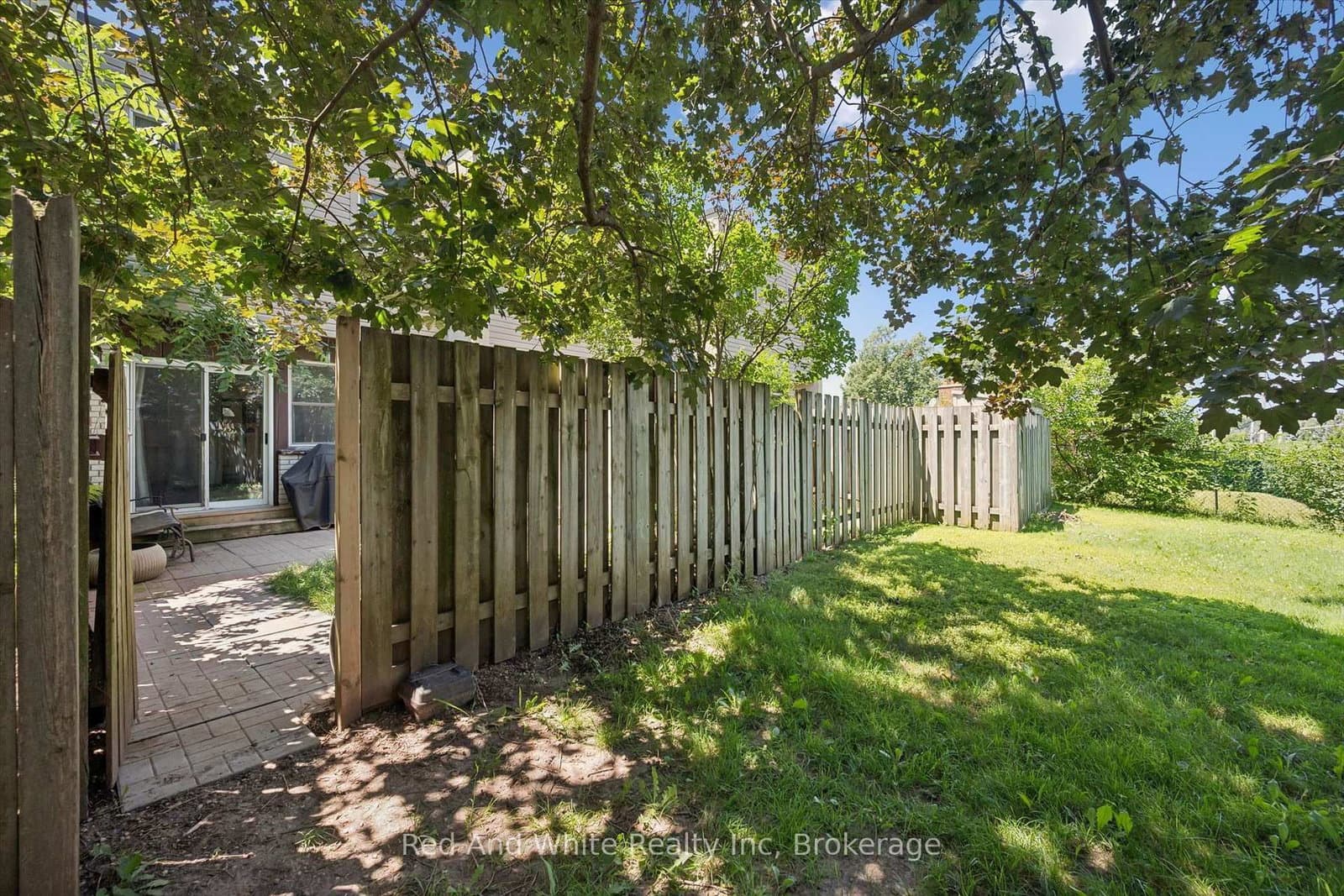 178 Grulke Street, Unit 11 thumbnail 20