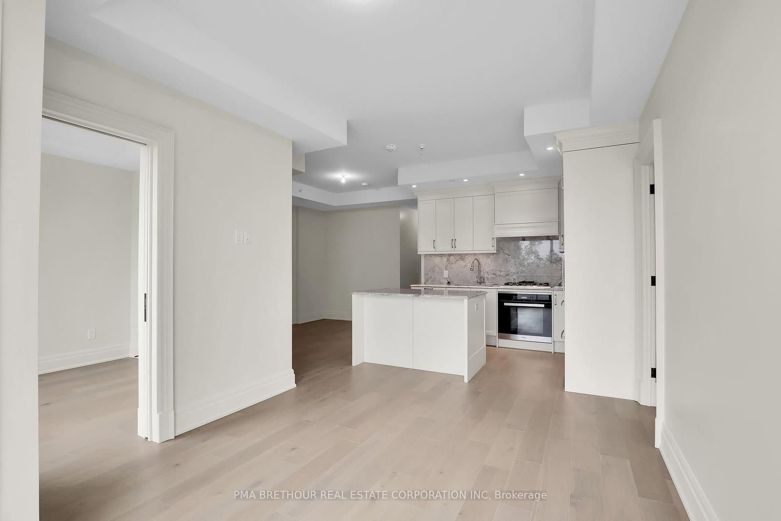 1451 Wellington Street W, Unit 401 thumbnail 10